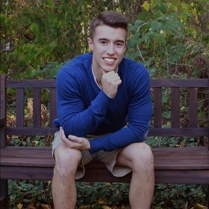 Meet your Posher, Logan